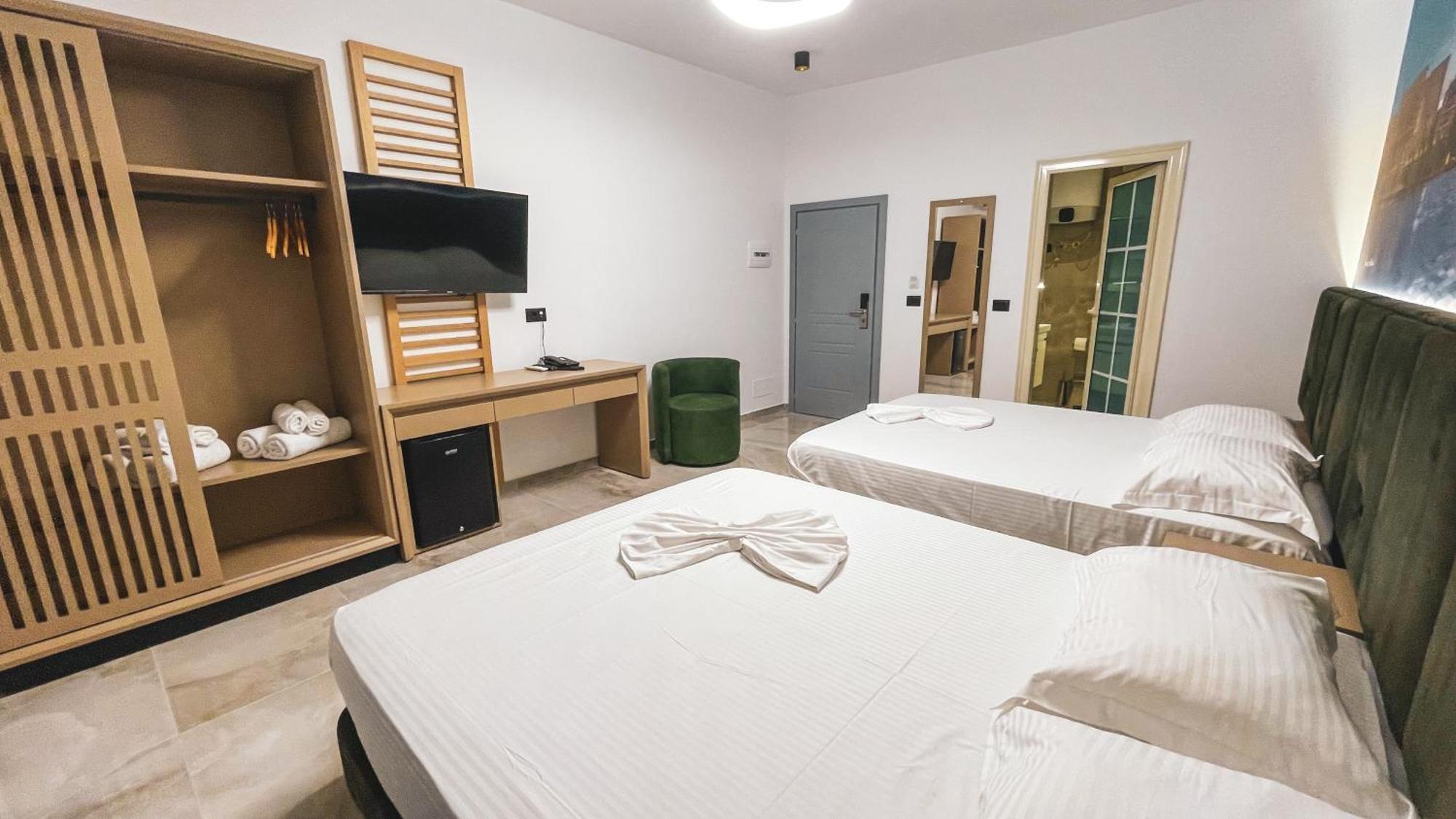 Hotel Ruko Boutique Golem  Ngoại thất bức ảnh