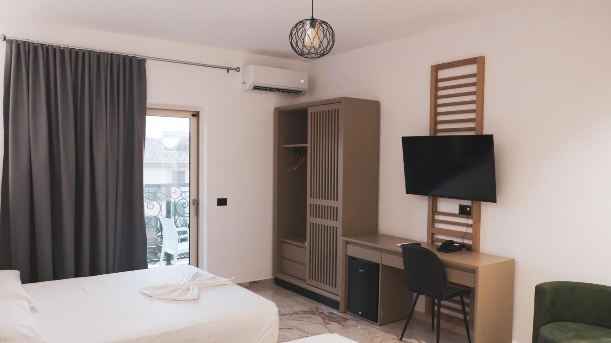 Hotel Ruko Boutique Golem  Ngoại thất bức ảnh
